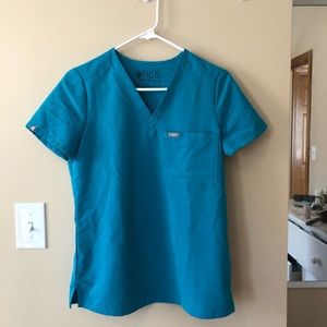 FIGS Catarina One-Pocket Scrub Top